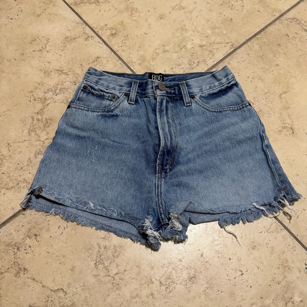 BDG Girlfriend High-Rise Denim Shorts